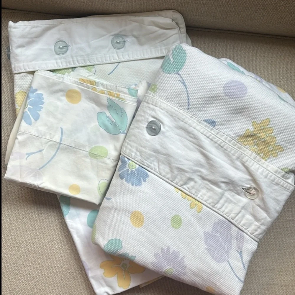Hatch by BBB Dorm Ready Polka Dot Twin Set with Duvet Cover
